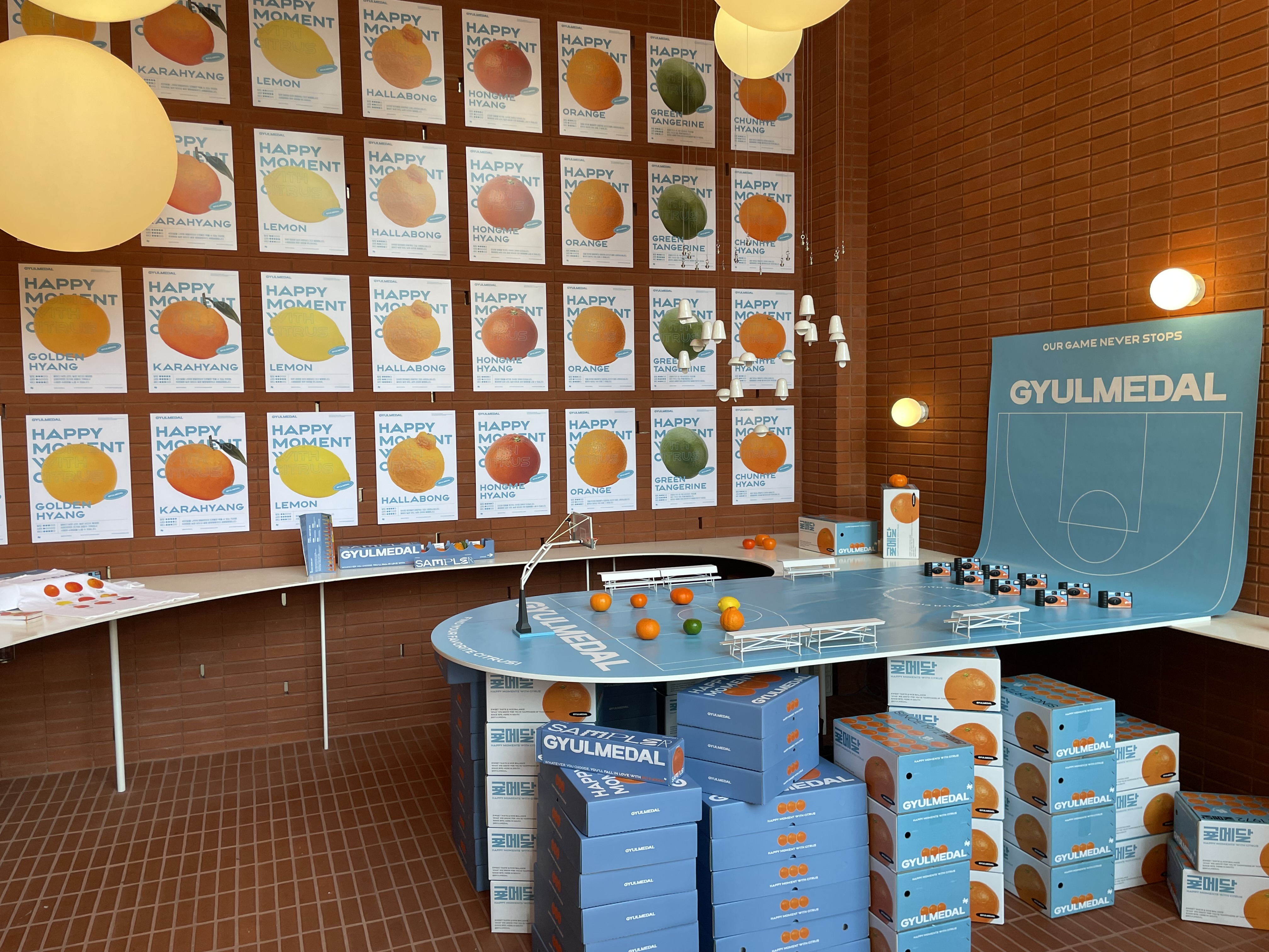 오뚜기와 귤메달이 협업한 '롤리폴리 꼬또'의 브랜드경험 공간