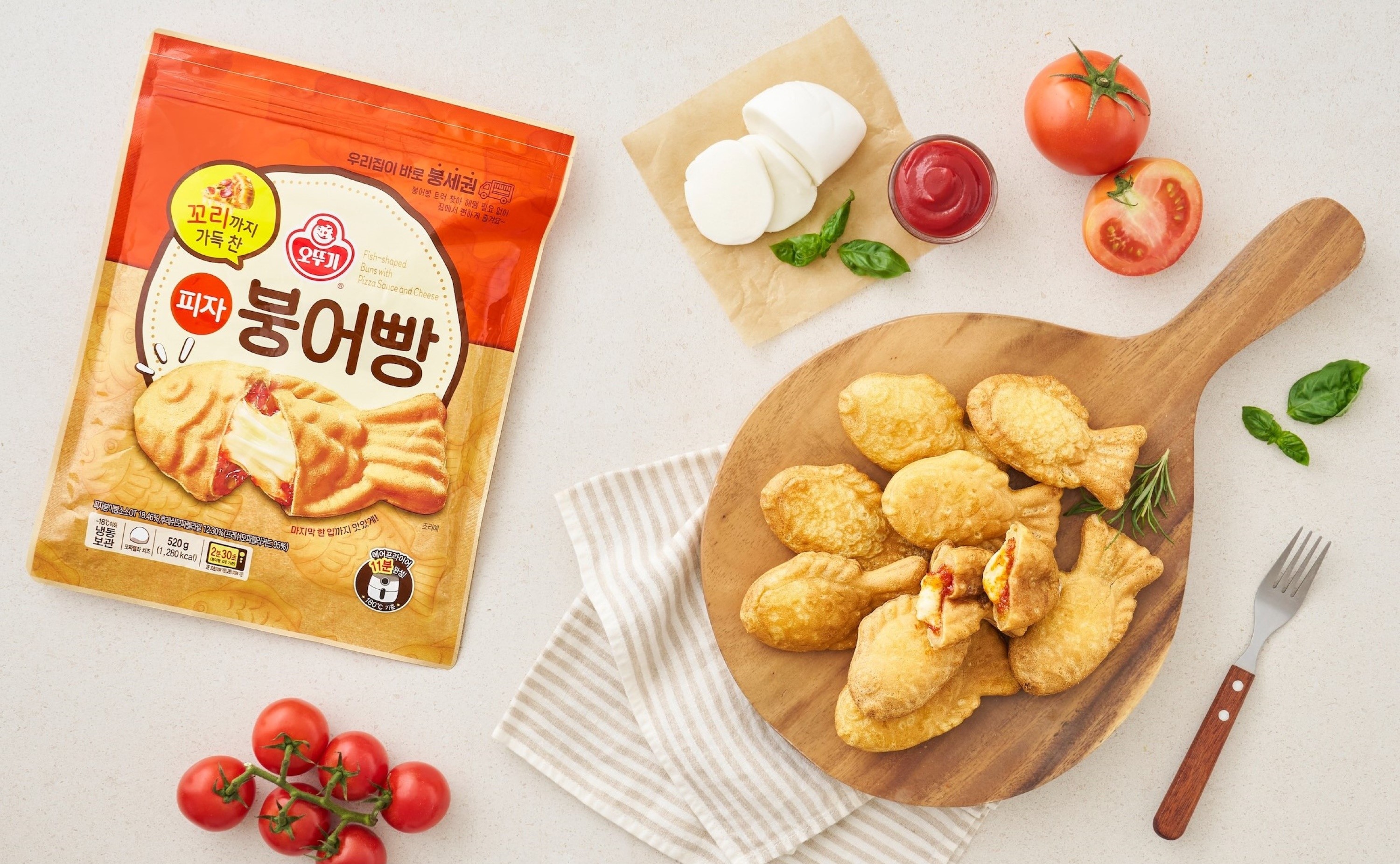 오뚜기 꼬리까지 가득 찬 피자붕어빵